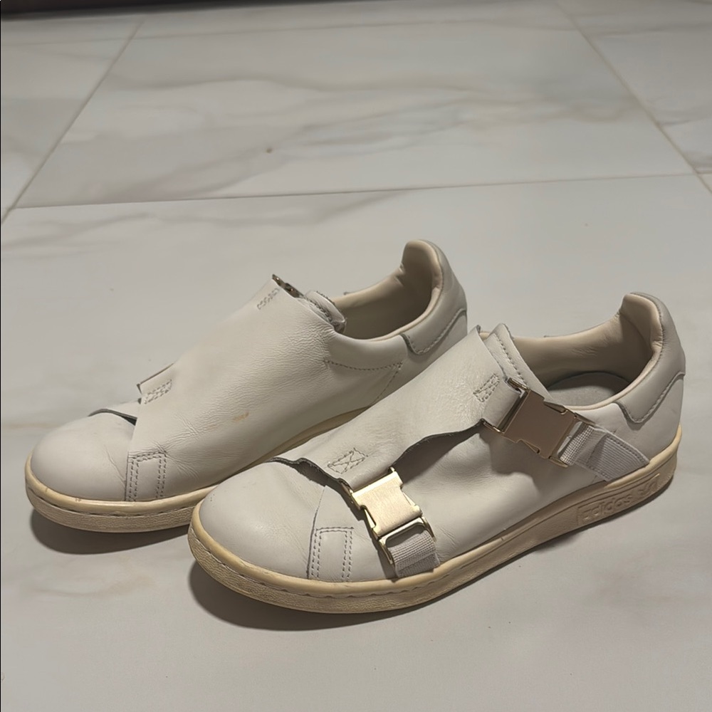 Women’s adidas Stan smith buckle sneakers